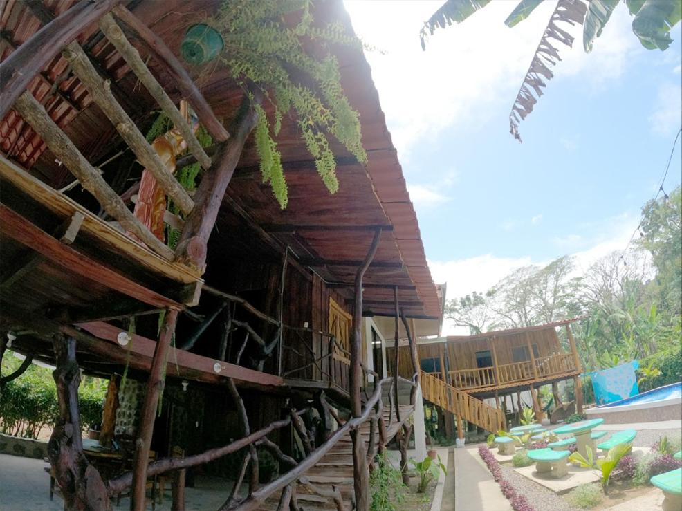Tree House Samanea Lodge Puerto Limon Extérieur photo