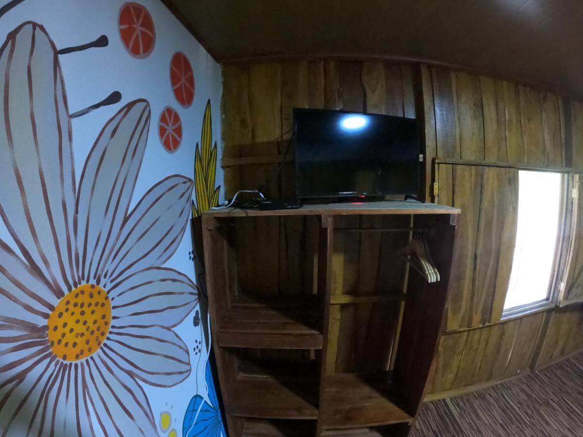 Tree House Samanea Lodge Puerto Limon Extérieur photo