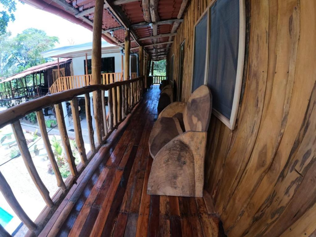Tree House Samanea Lodge Puerto Limon Extérieur photo